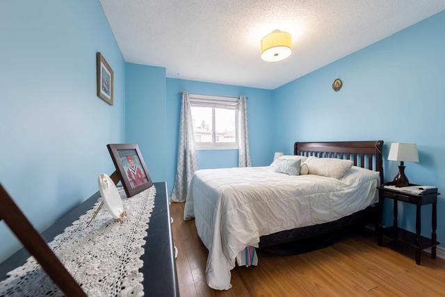 43 Talbot St, House detached with 3 bedrooms, 3 bathrooms and 4 parking in Brampton ON | Image 28