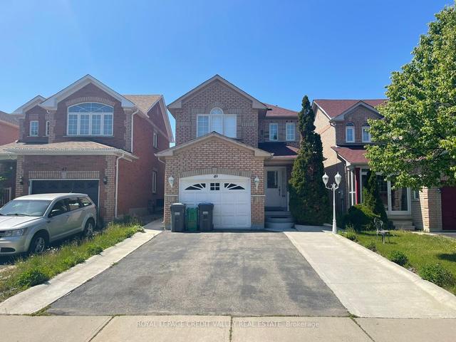 49 Twin Pines Cres, Brampton, ON, L7A1M8 | Card Image