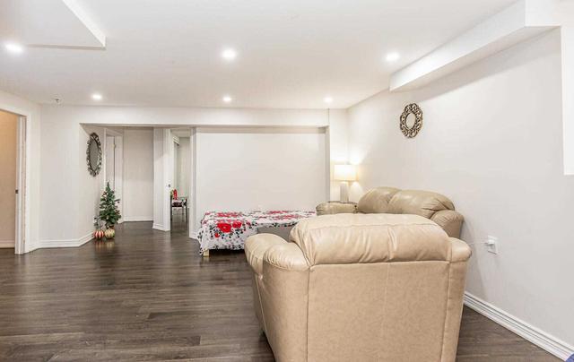 63 Milford Cres, House detached with 3 bedrooms, 3 bathrooms and 8 parking in Brampton ON | Image 26