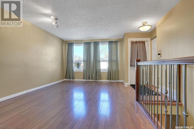 711 Callander Crescent N, House detached with 4 bedrooms, 2 bathrooms and null parking in Regina SK | Image 4