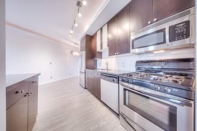 Lph29 - 1 Shaw St, Condo with 2 bedrooms, 2 bathrooms and 1 parking in Toronto ON | Image 2