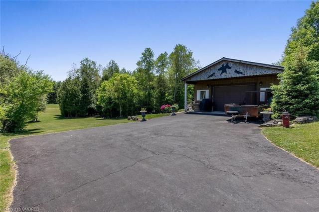 3100 30 Th Side Road, House detached with 6 bedrooms, 6 bathrooms and 14 parking in Milton ON | Image 47