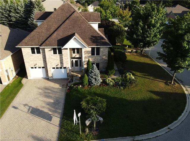 239 The Lions Gate, House detached with 8 bedrooms, 5 bathrooms and 6 parking in Waterloo ON | Image 5