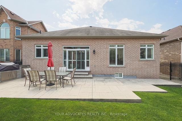 87 Selvapiano Cres, House detached with 3 bedrooms, 3 bathrooms and 6 parking in Vaughan ON | Image 19