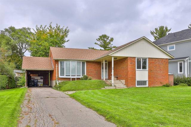 28 Broadleaf Rd, House detached with 3 bedrooms, 3 bathrooms and 6 parking in Toronto ON | Image 12