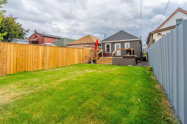 145 Garside Ave N, House detached with 2 bedrooms, 2 bathrooms and 2 parking in Hamilton ON | Image 32