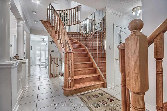18 Highwood Rd, House detached with 4 bedrooms, 3 bathrooms and 4 parking in Brampton ON | Image 4