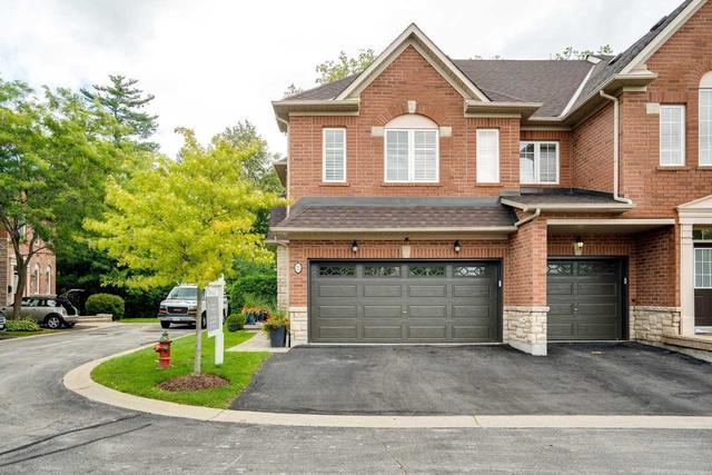 25 - 300 Ravineview Way, Townhouse with 2 bedrooms, 3 bathrooms and 4 parking in Oakville ON | Image 1