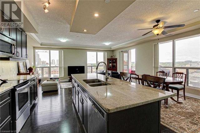 1004 - 330 Ridout St, Condo with 2 bedrooms, 2 bathrooms and 2 parking in London ON | Image 2