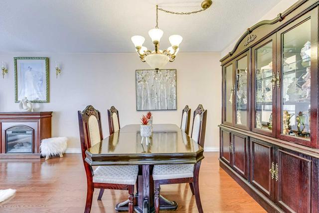 2205 Stir Cres, House semidetached with 3 bedrooms, 2 bathrooms and 2 parking in Mississauga ON | Image 3