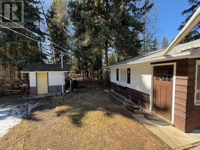1271 Mathie Road, House detached with 4 bedrooms, 2 bathrooms and null parking in Prince George BC | Image 6
