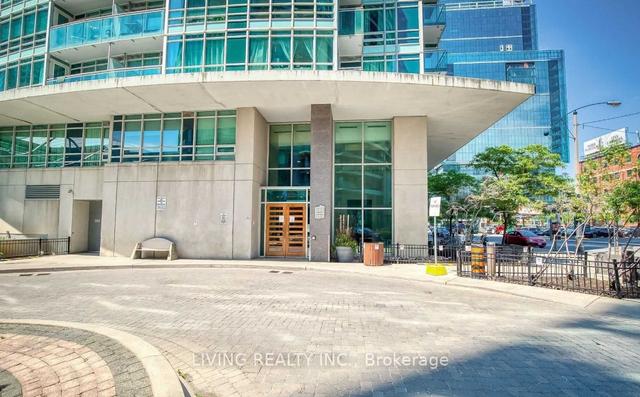 1803 - 381 Front St W, Condo with 2 bedrooms, 2 bathrooms and 1 parking in Toronto ON | Image 2