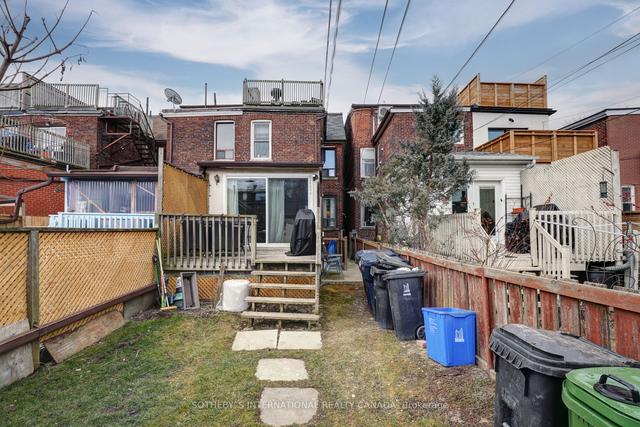 721 Shaw St, House semidetached with 7 bedrooms, 3 bathrooms and 1 parking in Toronto ON | Image 26
