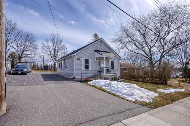 14 Burnham Ave, House detached with 2 bedrooms, 1 bathrooms and 4 parking in Cramahe ON | Image 12