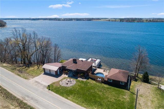 571 Cedar Haven Road, House detached with 2 bedrooms, 2 bathrooms and 4 parking in Whitewater Region ON | Image 1