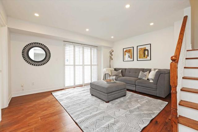 th 7 - 581 Scarlett Rd, Townhouse with 3 bedrooms, 4 bathrooms and 2 parking in Toronto ON | Image 25