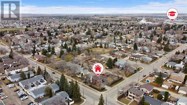 102 116th Street E, House detached with 7 bedrooms, 4 bathrooms and null parking in Saskatoon SK | Image 3