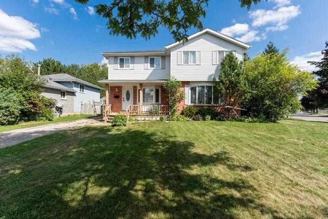 4 Bier Cres, House semidetached with 3 bedrooms, 2 bathrooms and 4 parking in Wilmot ON | Image 1