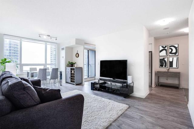 1207 - 25 Lower Simcoe St, Condo with 2 bedrooms, 2 bathrooms and 1 parking in Toronto ON | Image 12