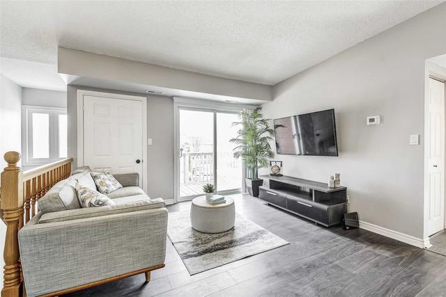 1108 - 1701 Lampman Ave, Townhouse with 2 bedrooms, 1 bathrooms and 1 parking in Burlington ON | Image 9
