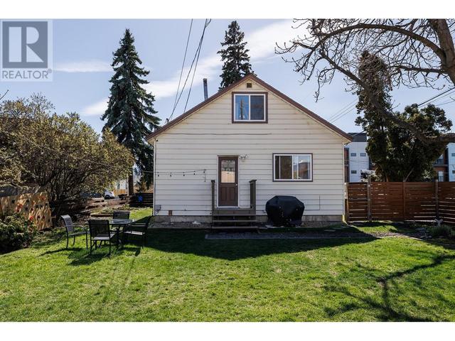 732 Morrison Avenue, House detached with 3 bedrooms, 1 bathrooms and null parking in Kelowna BC | Image 14