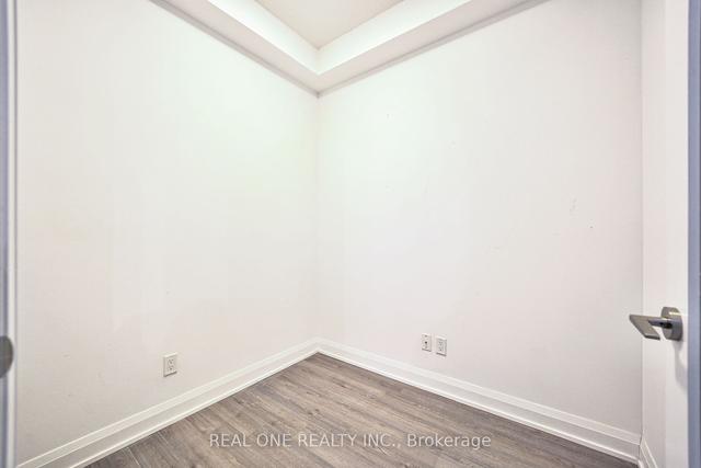 2009 - 15 Water Walk Dr, Condo with 1 bedrooms, 1 bathrooms and 1 parking in Markham ON | Image 3