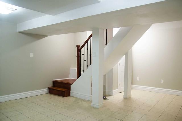 14 Byng Ave, House detached with 3 bedrooms, 5 bathrooms and 2 parking in Brampton ON | Image 11
