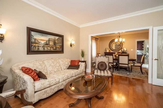 210 Roselawn Dr, House detached with 4 bedrooms, 5 bathrooms and 6 parking in Vaughan ON | Image 6