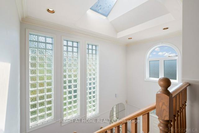 16 Catalda Crt, House detached with 4 bedrooms, 5 bathrooms and 6 parking in Toronto ON | Image 11