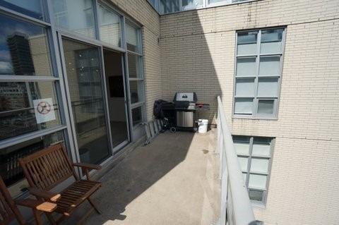1003 - 23 Brant St, Condo with 1 bedrooms, 2 bathrooms and 1 parking in Toronto ON | Image 14