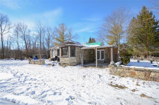 7571 Cornell Trail, House detached with 3 bedrooms, 2 bathrooms and null parking in Lambton Shores ON | Image 37