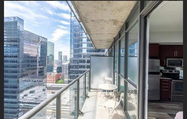 2803 - 65 Bremner Blvd W, Condo with 0 bedrooms, 1 bathrooms and 0 parking in Toronto ON | Image 8