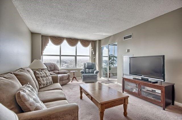 1003 - 250 Davis Dr, Condo with 1 bedrooms, 1 bathrooms and 1 parking in Newmarket ON | Image 9