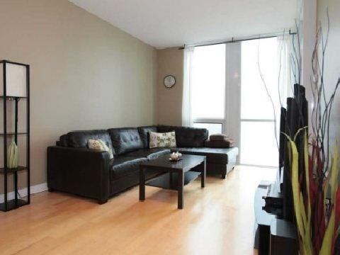 2608 - 3939 Duke Of York Blvd, Condo with 1 bedrooms, 2 bathrooms and 1 parking in Mississauga ON | Image 7