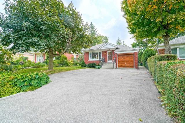 566 Drymen Cres, House detached with 3 bedrooms, 2 bathrooms and 5 parking in Mississauga ON | Image 12