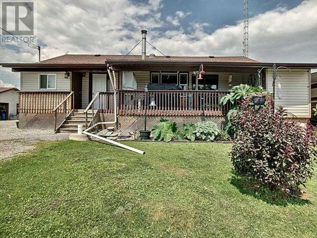 1199 Lakeshore Rd, House detached with 3 bedrooms, 2 bathrooms and 12 parking in Haldimand County ON | Image 1
