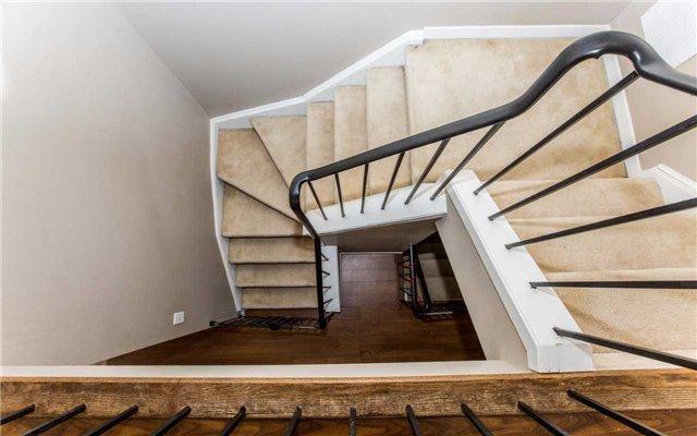 80 Guildford Cres, Townhouse with 3 bedrooms, 2 bathrooms and 1 parking in Brampton ON | Image 10