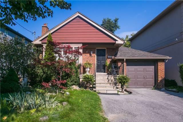 86 Mcgillivray Ave, House detached with 3 bedrooms, 2 bathrooms and 2 parking in Toronto ON | Image 1