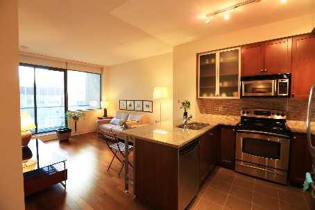 820 - 438 King St W, Condo with 1 bedrooms, 2 bathrooms and 1 parking in Toronto ON | Image 1
