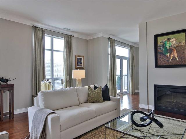 ph05 - 1135 Royal York Rd, Condo with 2 bedrooms, 3 bathrooms and 2 parking in Toronto ON | Image 38