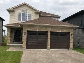 2000 Wateroak Dr, House detached with 3 bedrooms, 3 bathrooms and 2 parking in London ON | Image 1