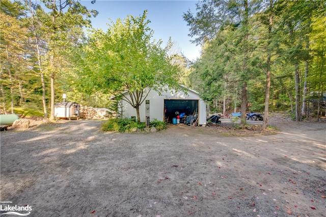 1255 Falkenburg Road, House detached with 3 bedrooms, 2 bathrooms and 20 parking in Muskoka Lakes ON | Image 36