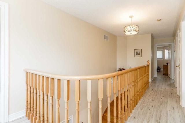 83 Bishop Dr, House detached with 4 bedrooms, 3 bathrooms and 6 parking in Barrie ON | Image 27