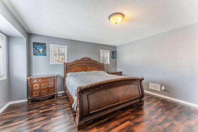 38 Mondeo Dr, House detached with 3 bedrooms, 4 bathrooms and 4 parking in Toronto ON | Image 9