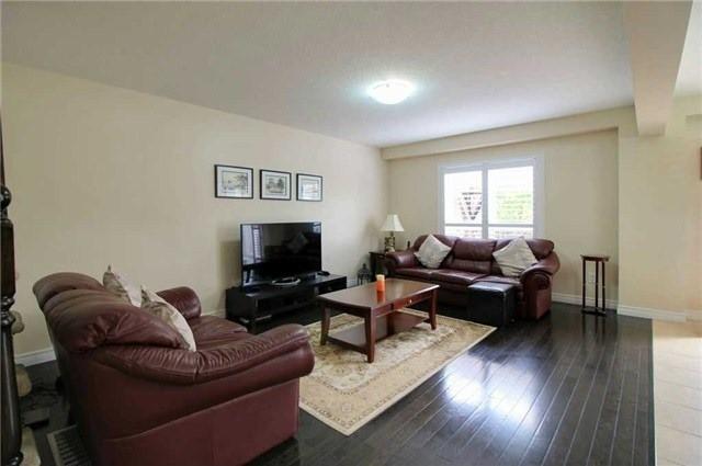 Unit 2 - 90 Alderson Dr, Condo with 3 bedrooms, 3 bathrooms and 2 parking in Cambridge ON | Image 3