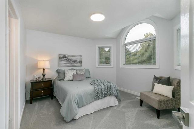 111 Whitburn St, House detached with 4 bedrooms, 4 bathrooms and 4 parking in Whitby ON | Image 22