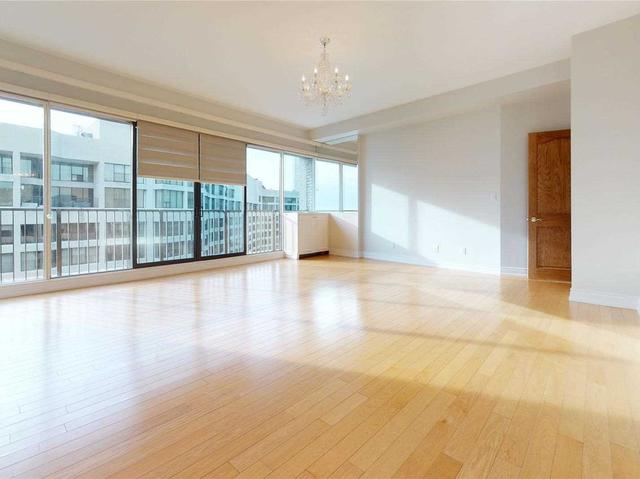 ph3504 - 33 Harbour Sq, Condo with 3 bedrooms, 3 bathrooms and 1 parking in Toronto ON | Image 13