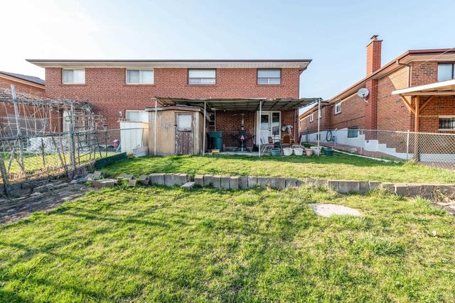 9 Songwood Dr S, House semidetached with 3 bedrooms, 2 bathrooms and 3 parking in Toronto ON | Image 31