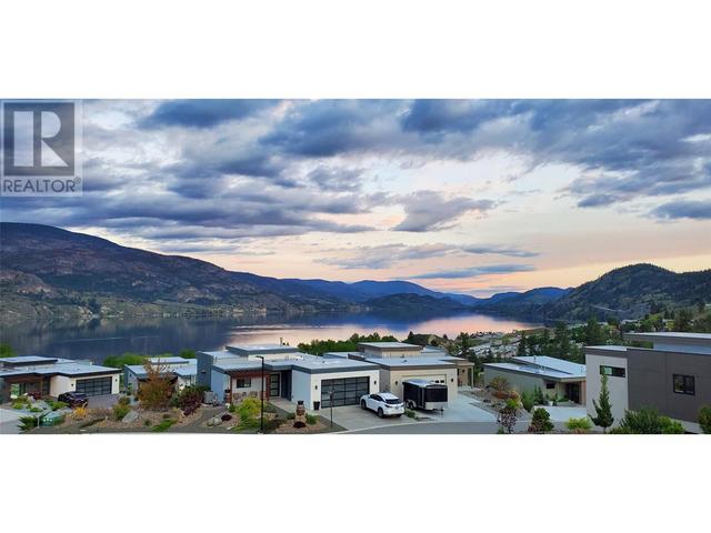 121 View Road, House detached with 3 bedrooms, 2 bathrooms and 2 parking in Squamish Lillooet A BC | Image 37