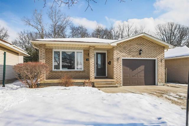 7342 Alex Ave, House detached with 3 bedrooms, 2 bathrooms and 4 parking in Niagara Falls ON | Image 1